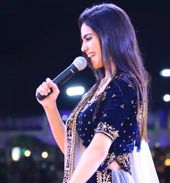 Anchor Khusboo Nandwani