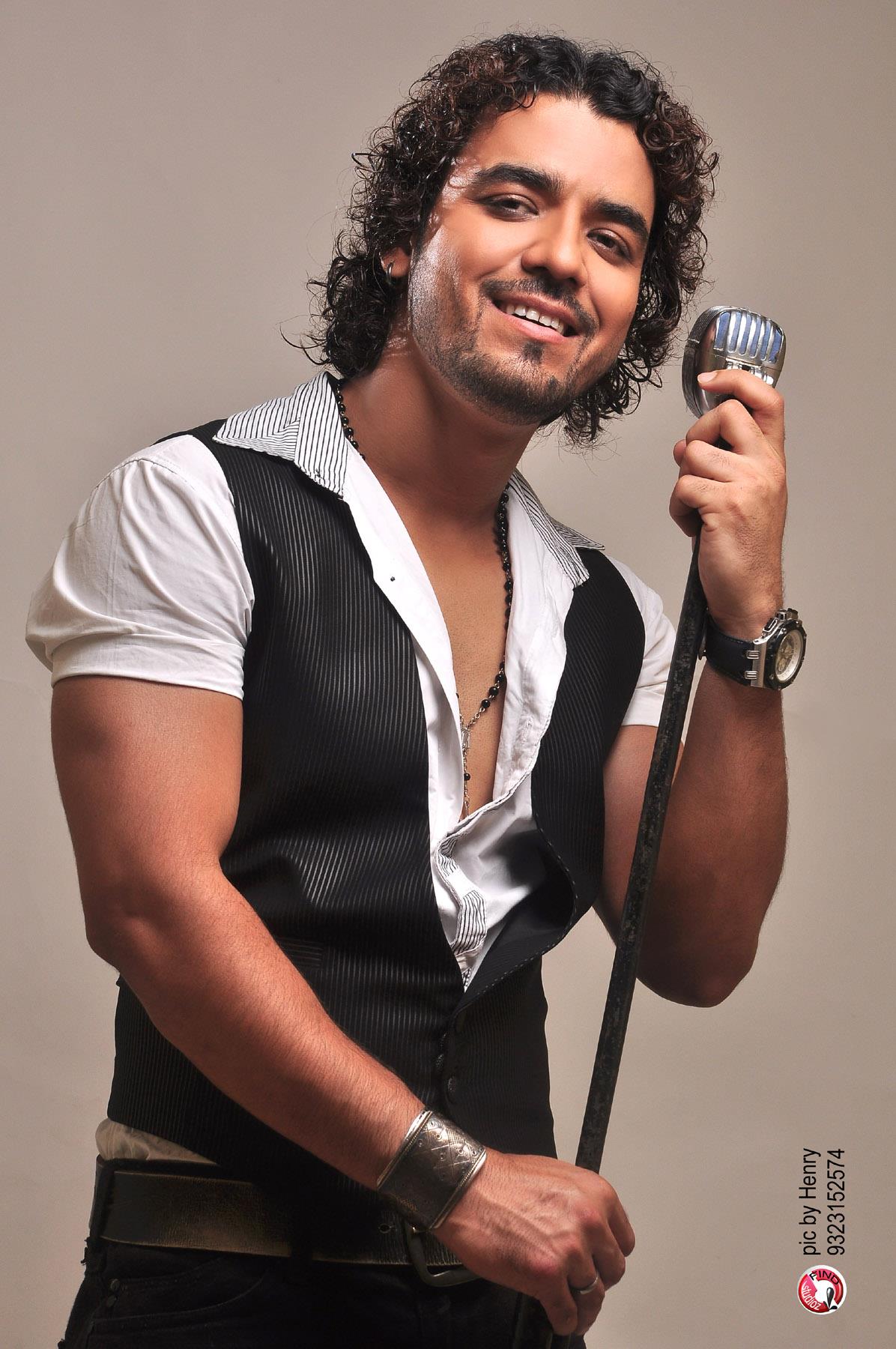 Toshi  Sabri