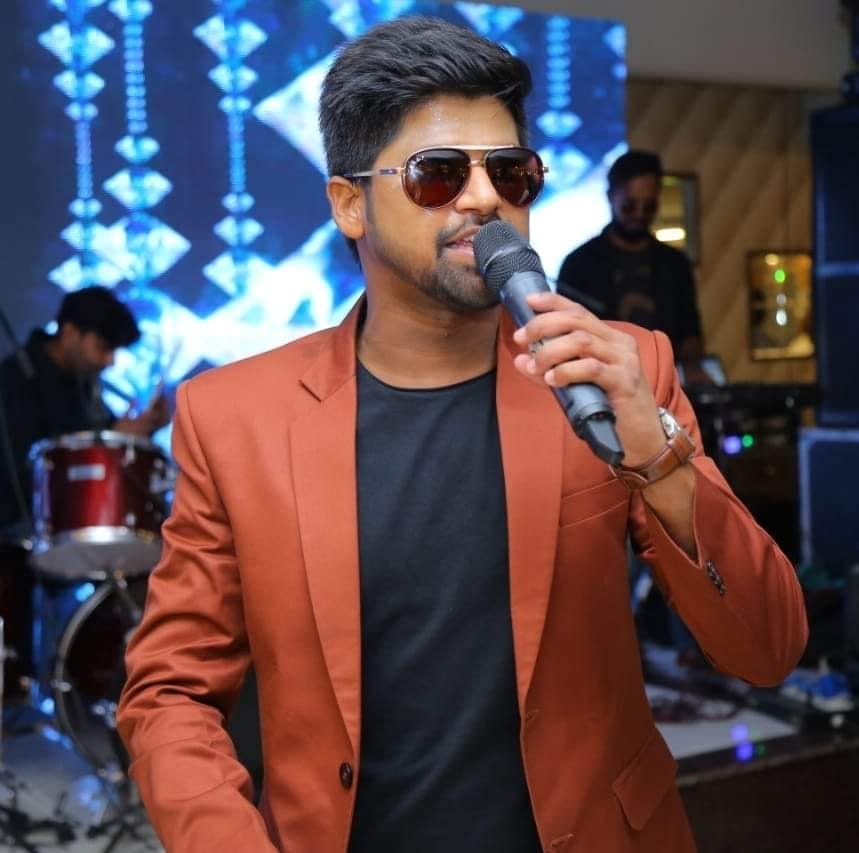 Akash  Gupta