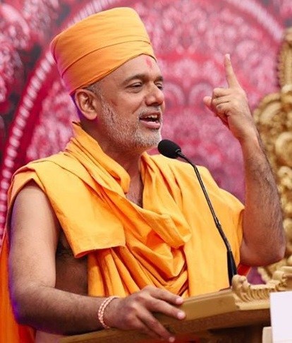 Swami Gyanvatsal 