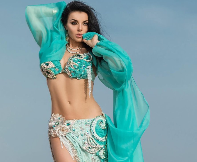 Turkish Belly Dancer 