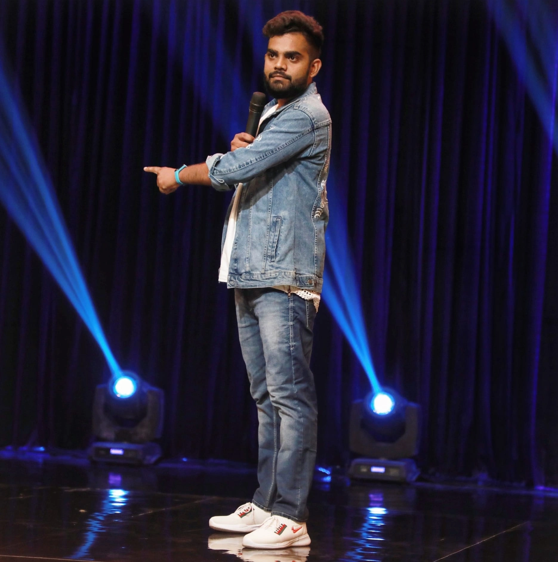 Ravi  Badshami