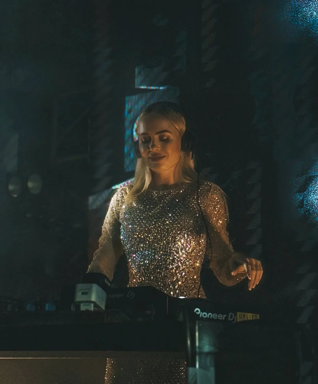 DJ Tayla  Moss