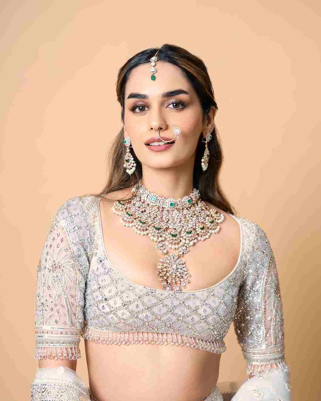 Manushi  Chhillar 
