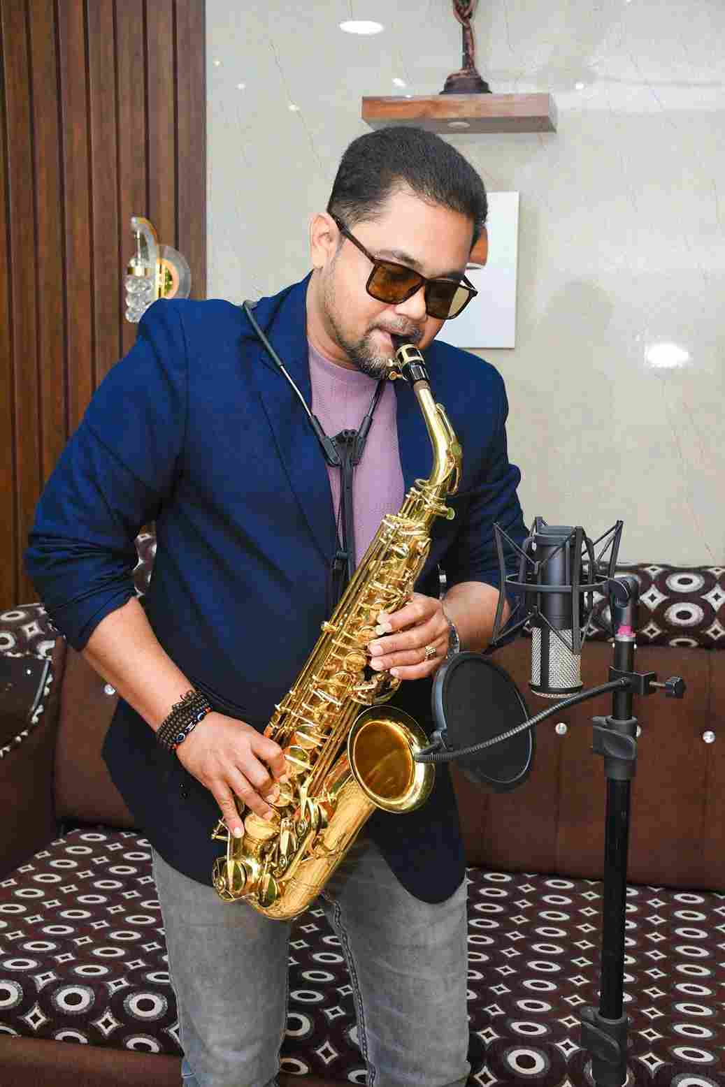Abhijit Mondal saxophonist 