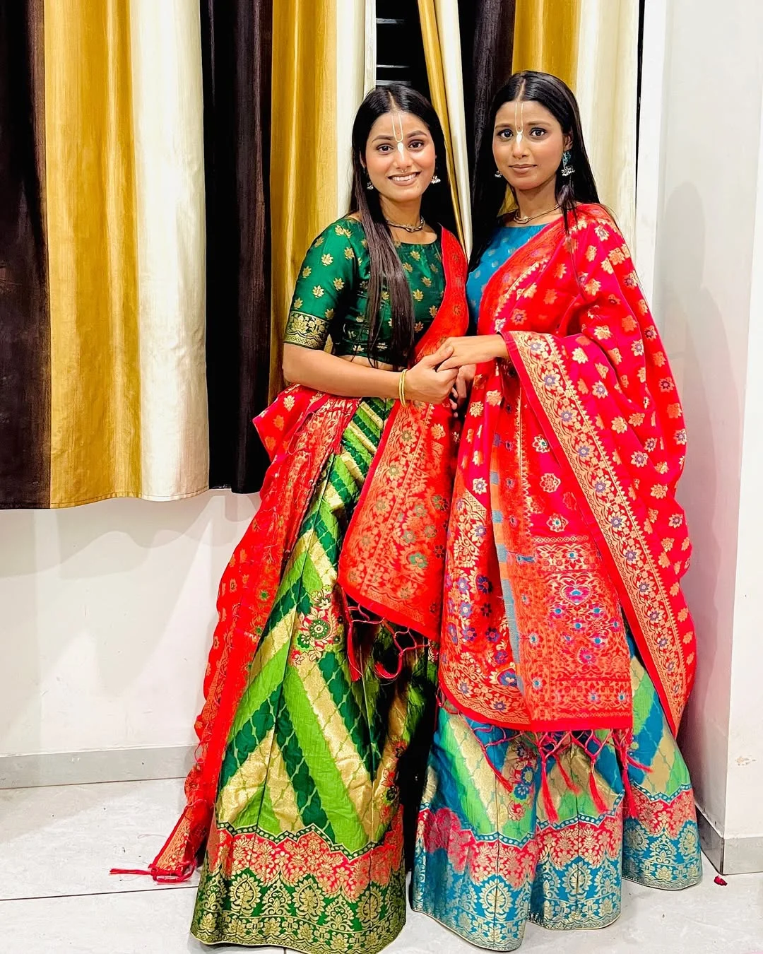 Dubey  Sisters