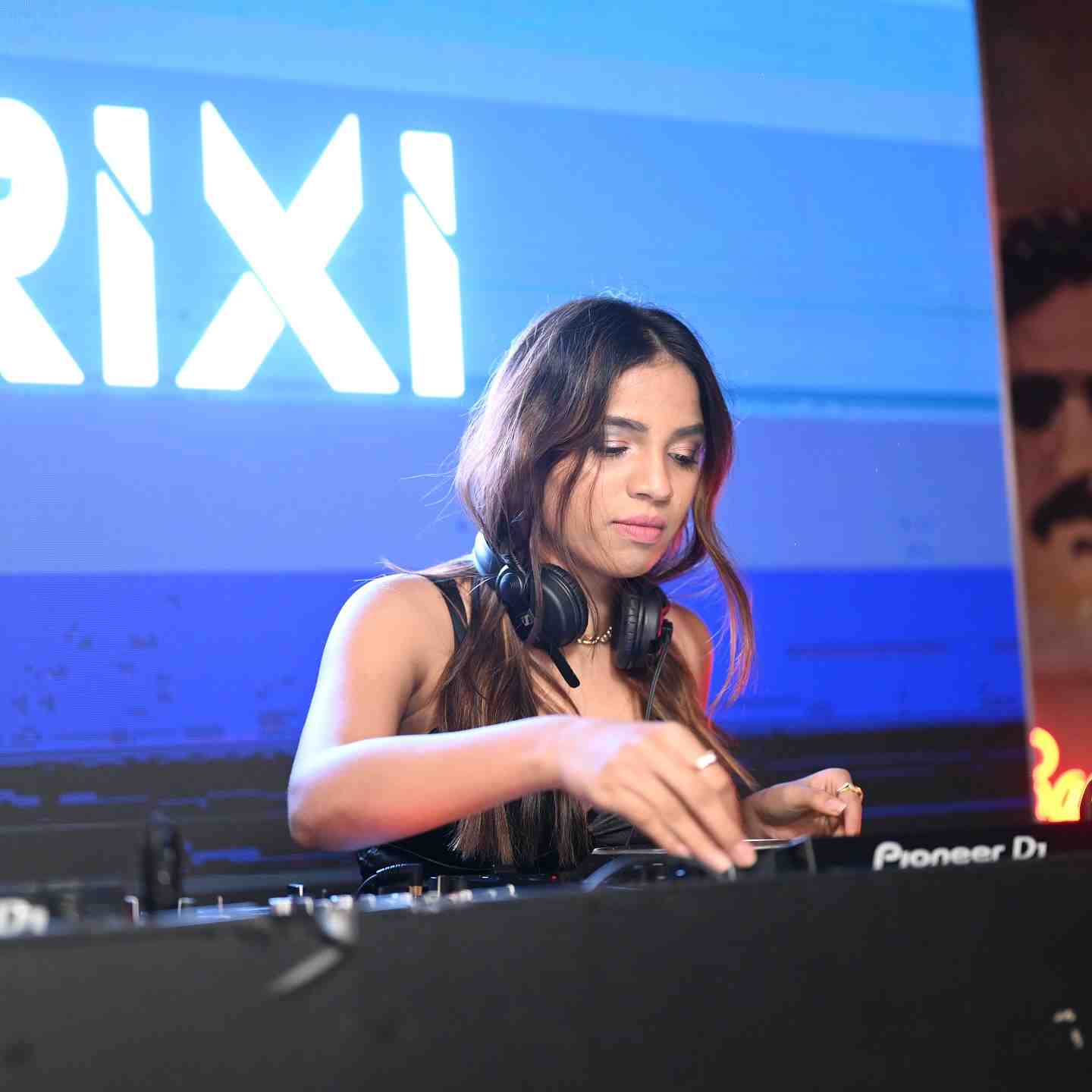 DJ Priti kushwah 