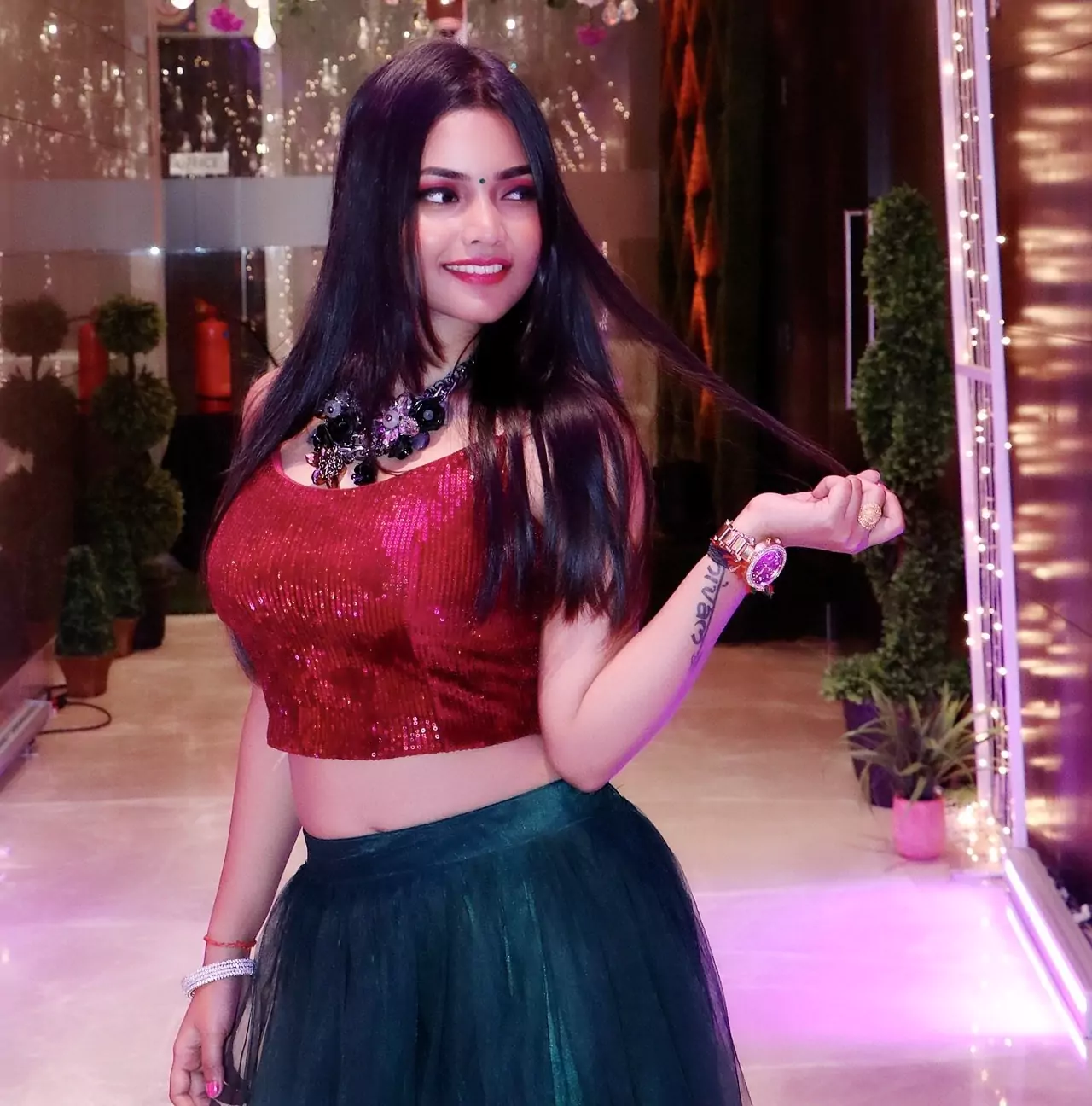 Anchor Shreya Maheshwari
