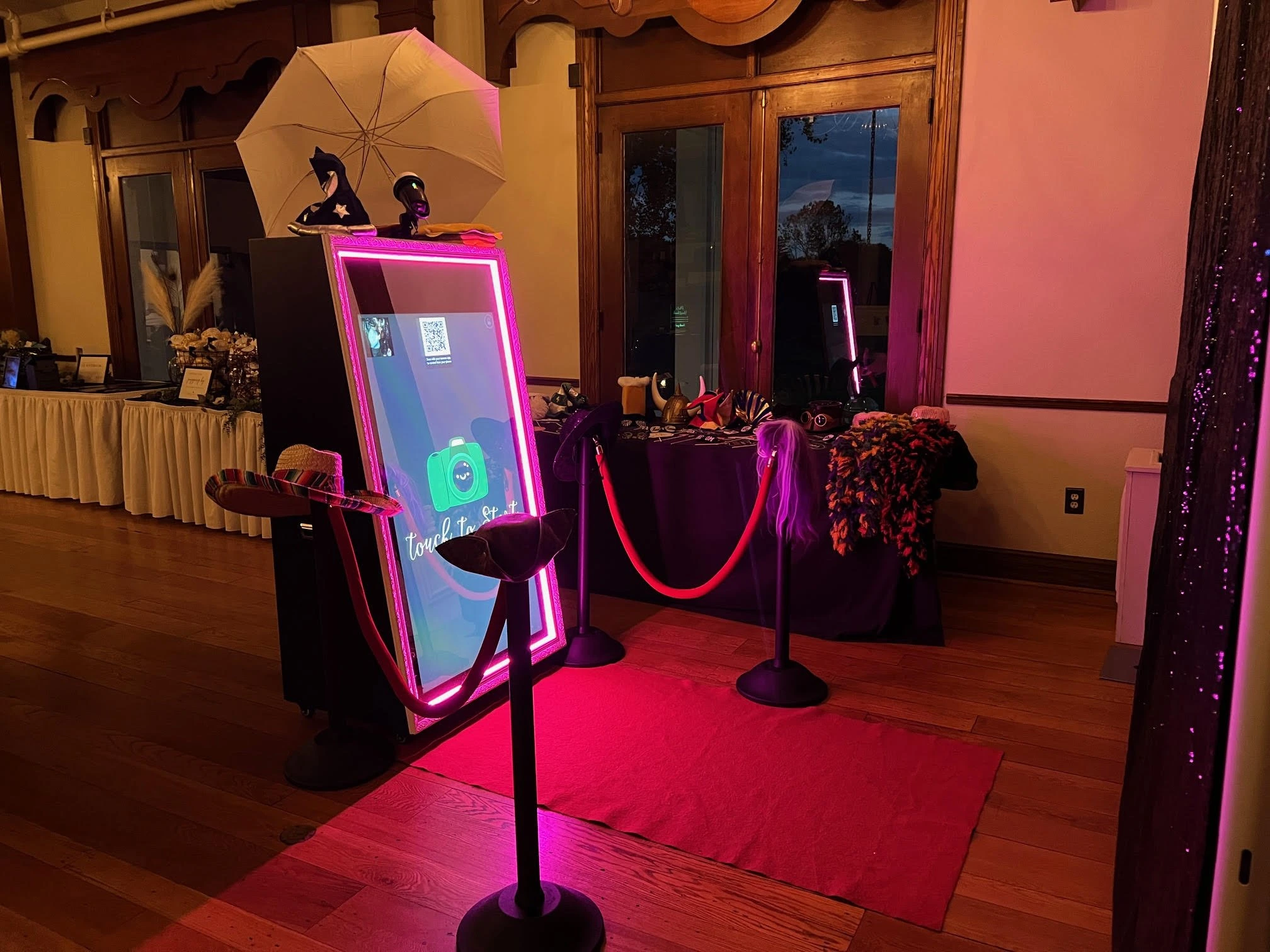 Mirror Photo Booth