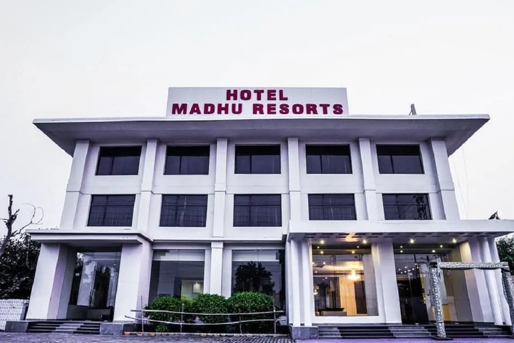 Hotel Madhu Resort 