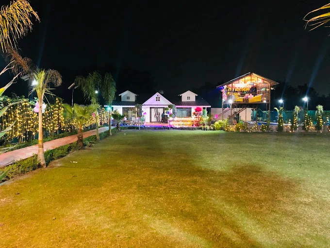 CLUB RAINBOW Farm House