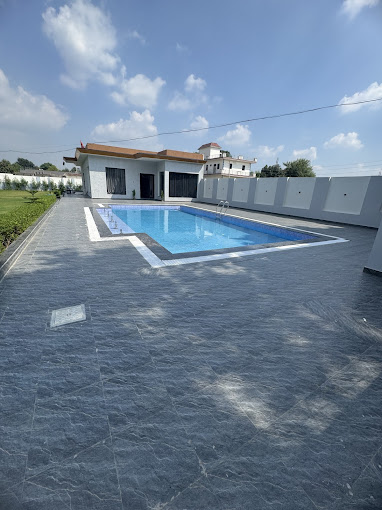 Dayma Bro's Farmhouse