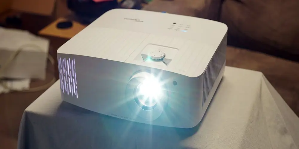 Projectors & Display Solutions for IPL